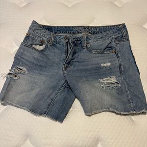 American Eagle Boy MIDI Shorts